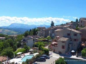 1 Bedroom Apartment with Boutique Hotel Facilities in Italy, Le Marche, Montelparo